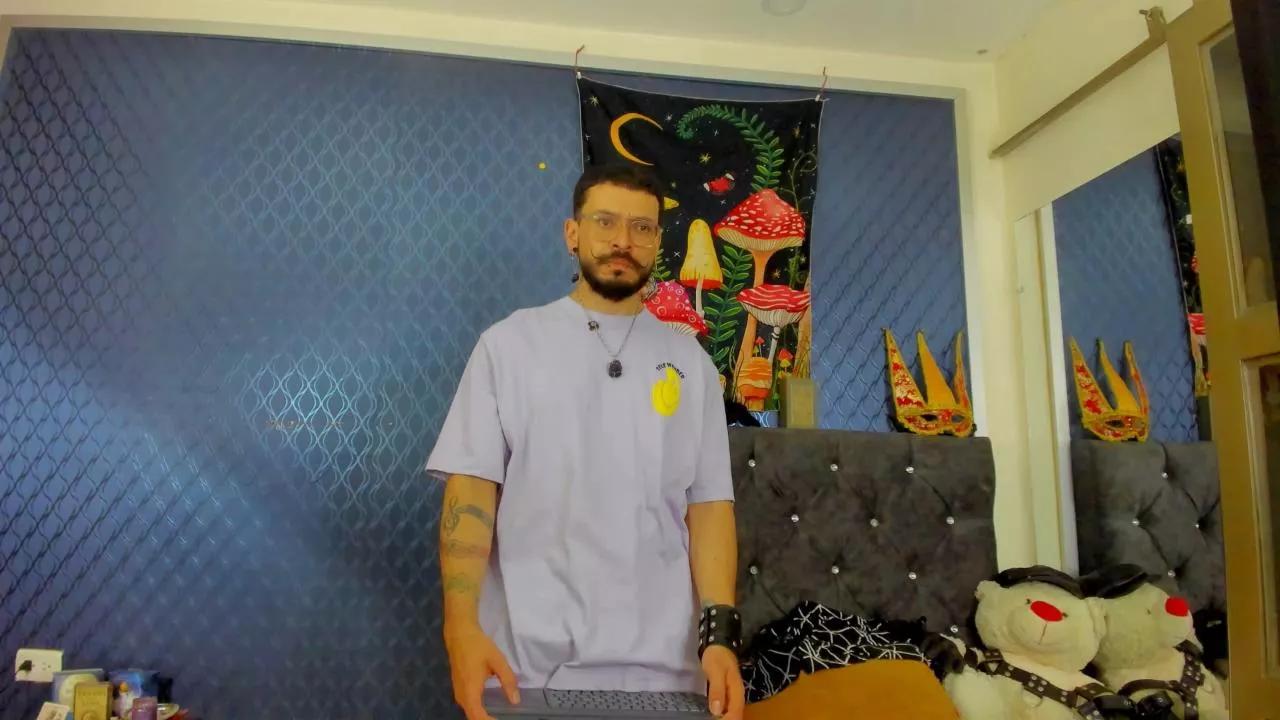 leondevereda on Cam4 