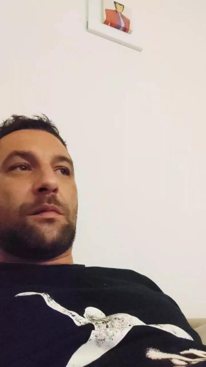 libertininoi on Cam4 