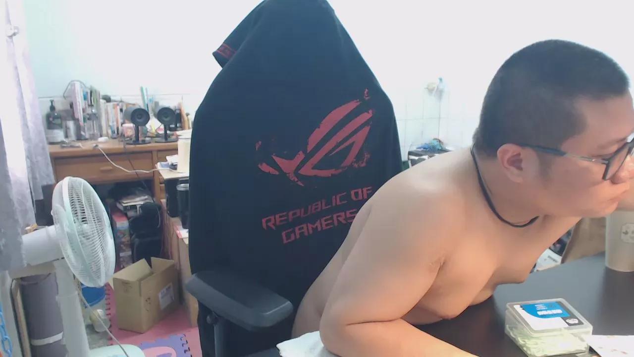 lin308902 on Cam4 