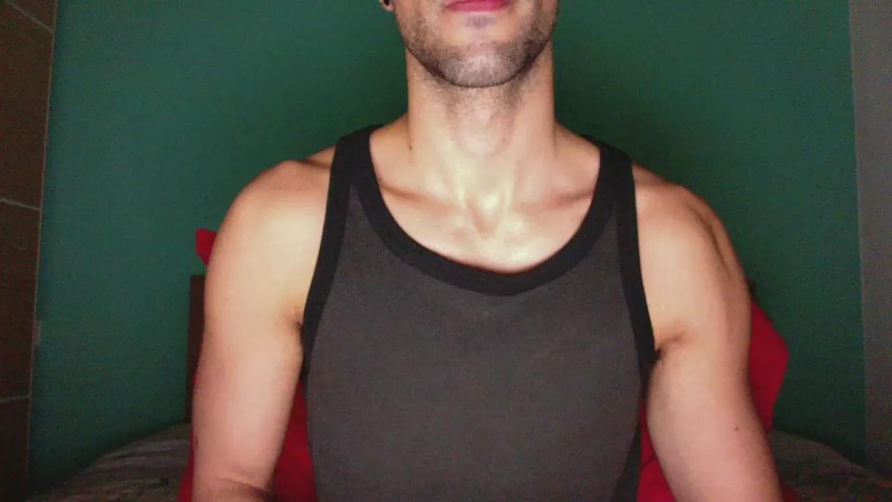LucaCamIn on Cam4 