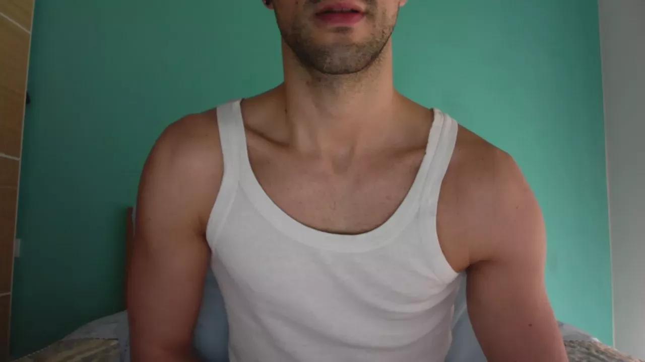 LucaCamIn on Cam4 