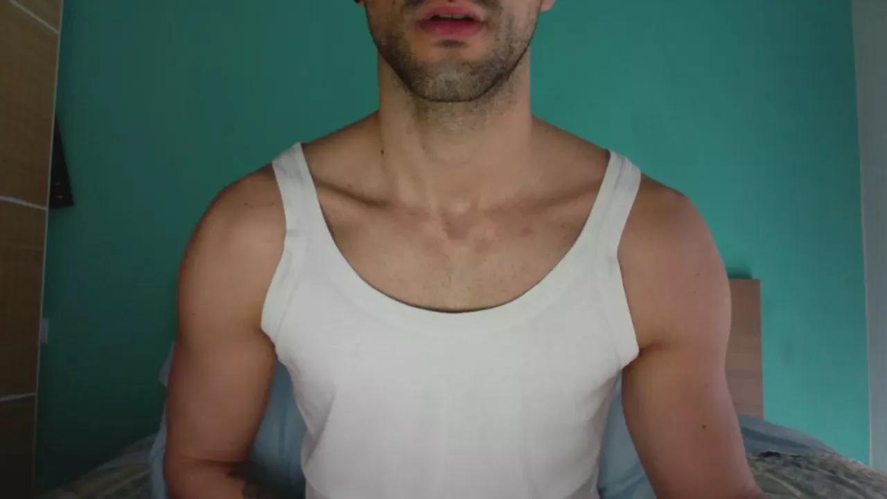 LucaCamIn on Cam4 