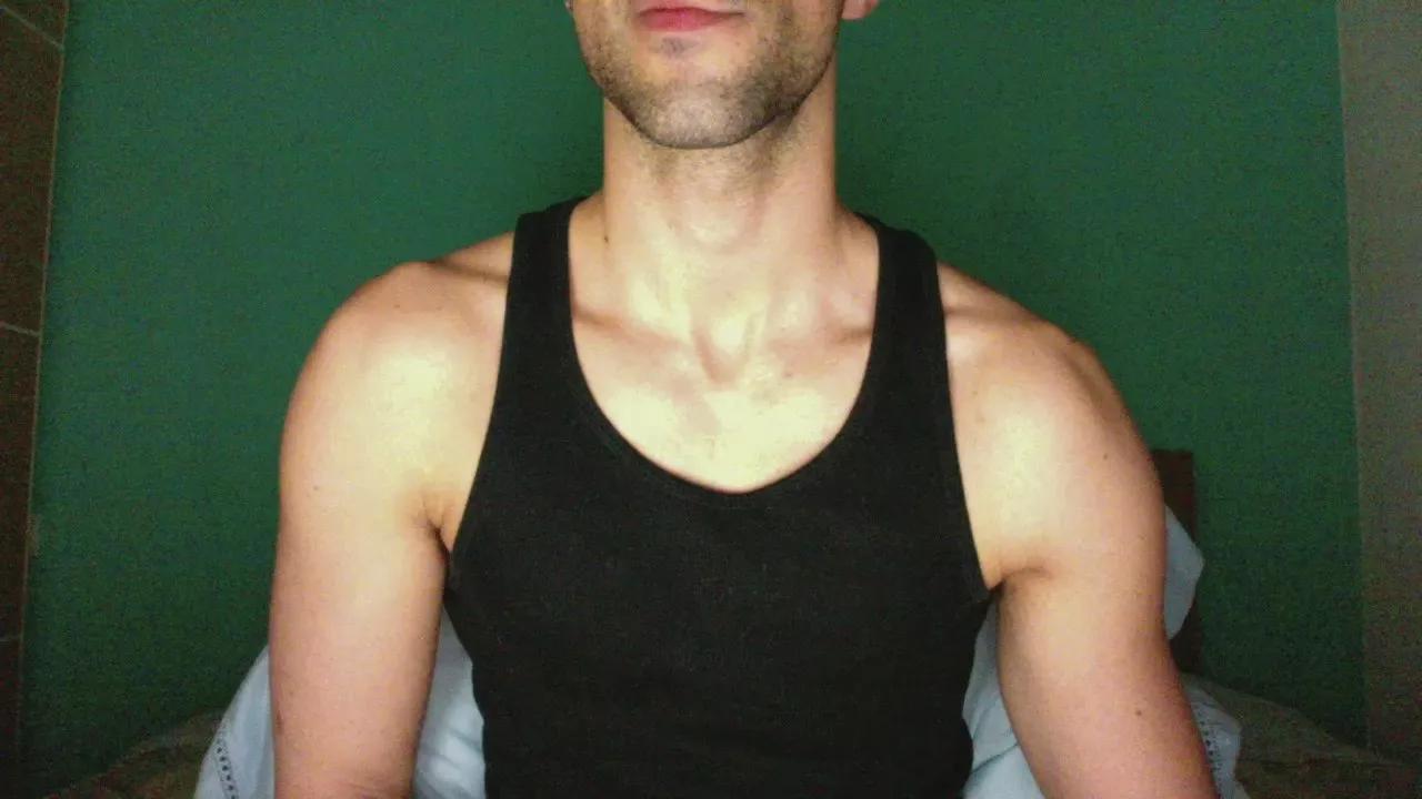 LucaCamIn on Cam4 