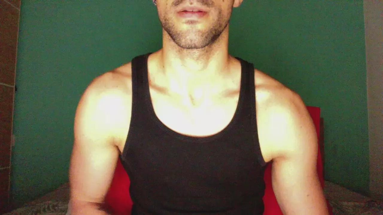 LucaCamIn on Cam4 