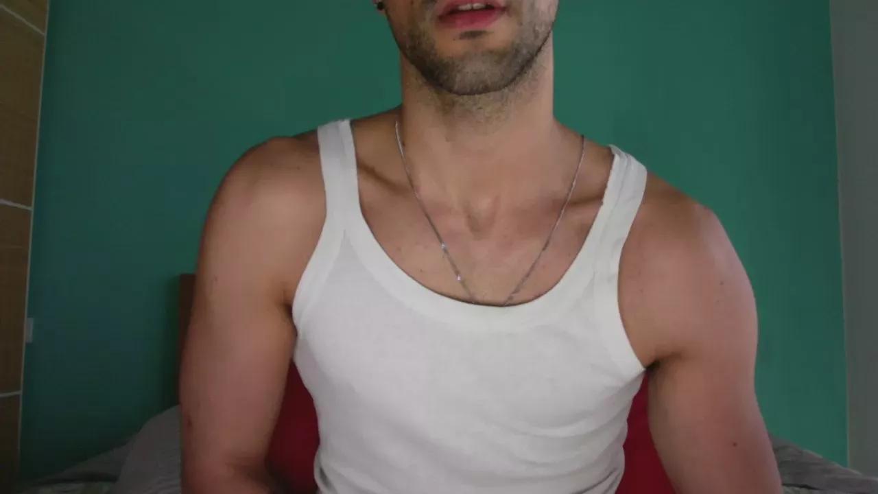 LucaCamIn on Cam4 