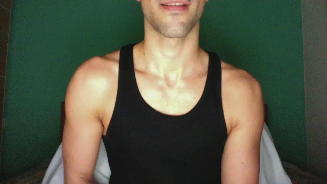 LucaCamIn on Cam4 