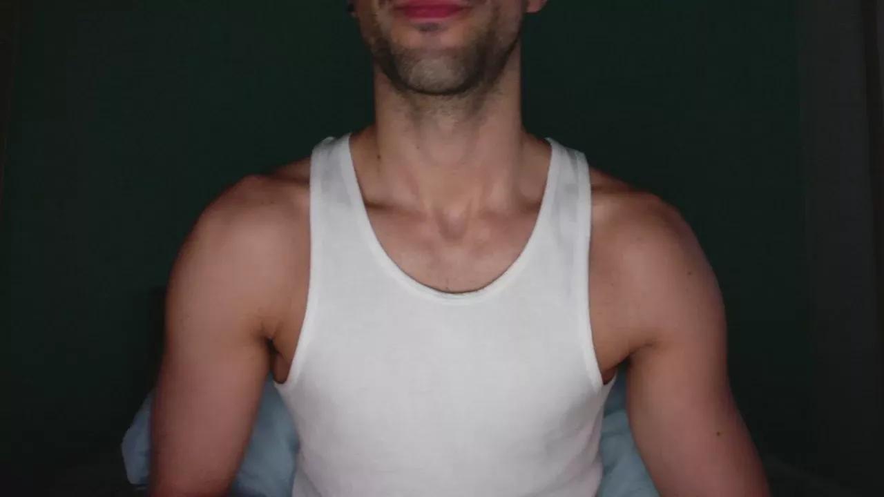 LucaCamIn on Cam4 