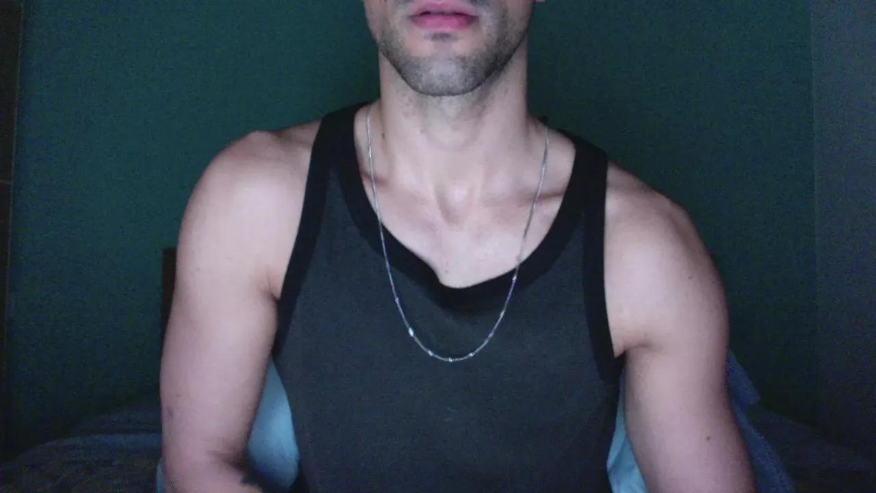 LucaCamIn on Cam4 