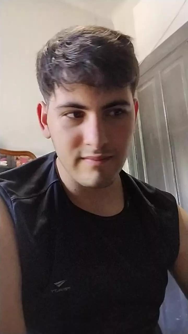 Lucas_Pink1 on Cam4 