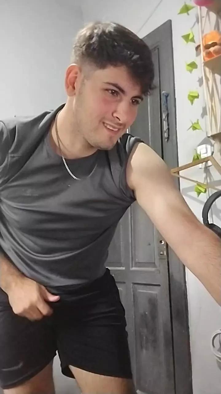 Lucas_Pink1 on Cam4 