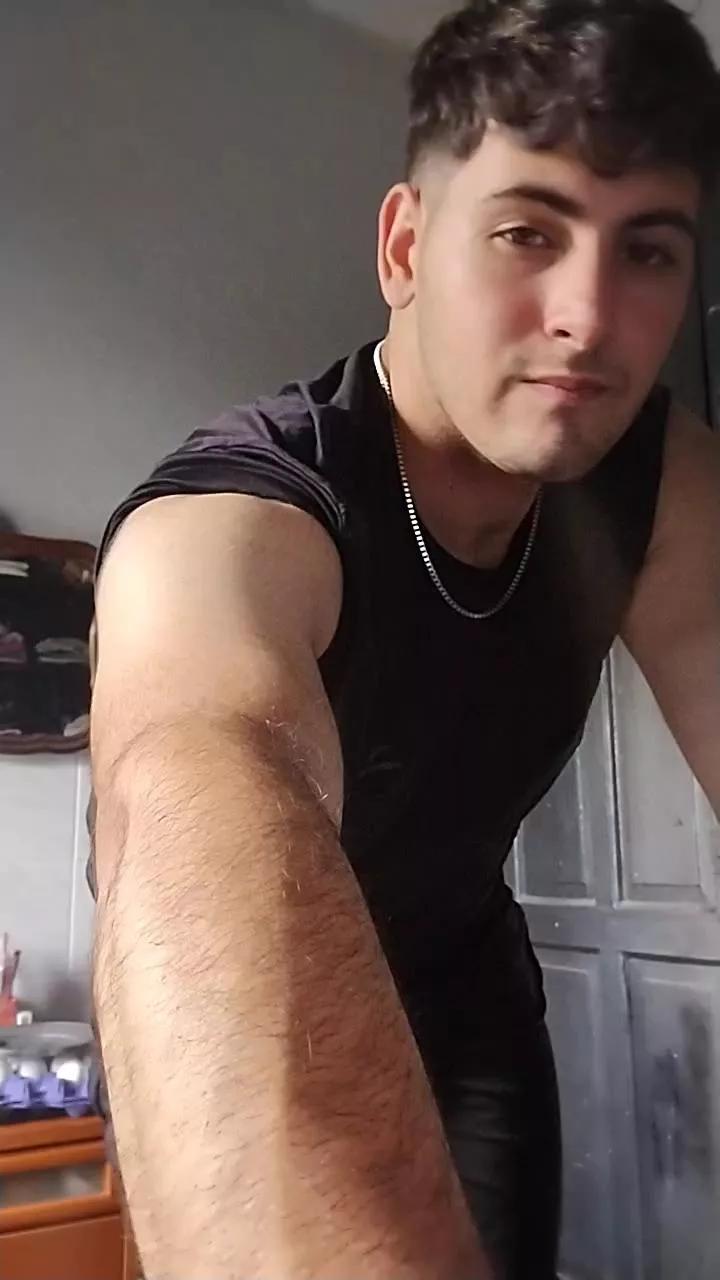 Lucas_Pink1 on Cam4 