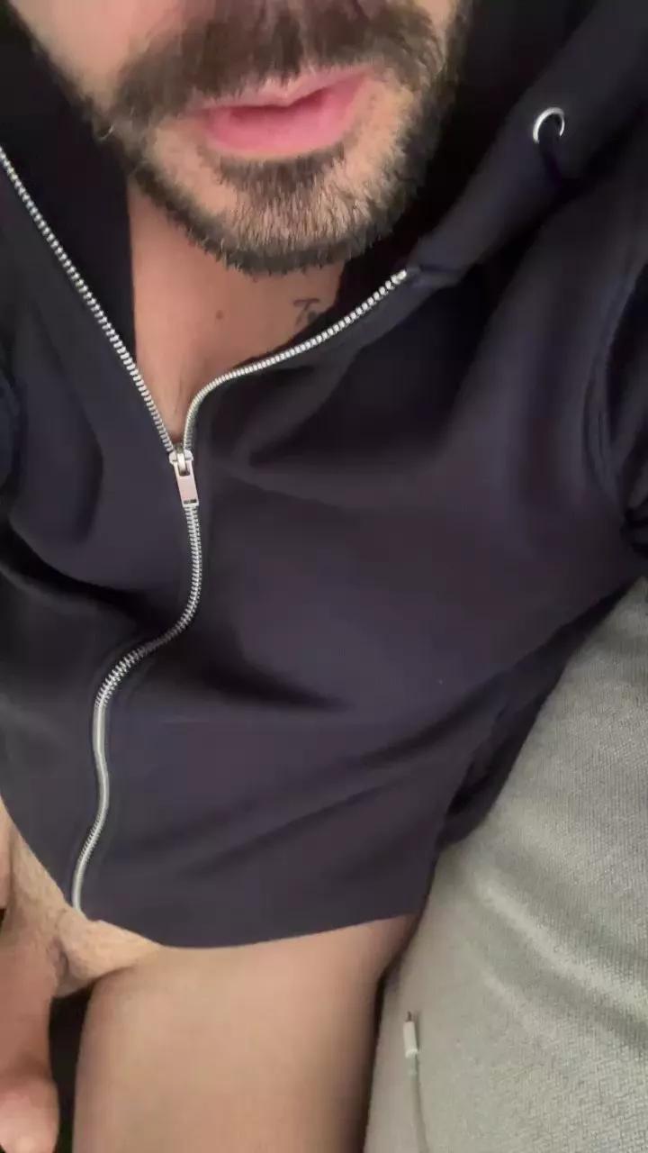Lucky23xl on Cam4 