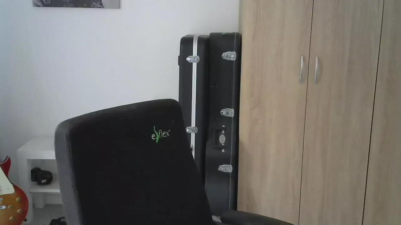 lukas480 on Cam4 