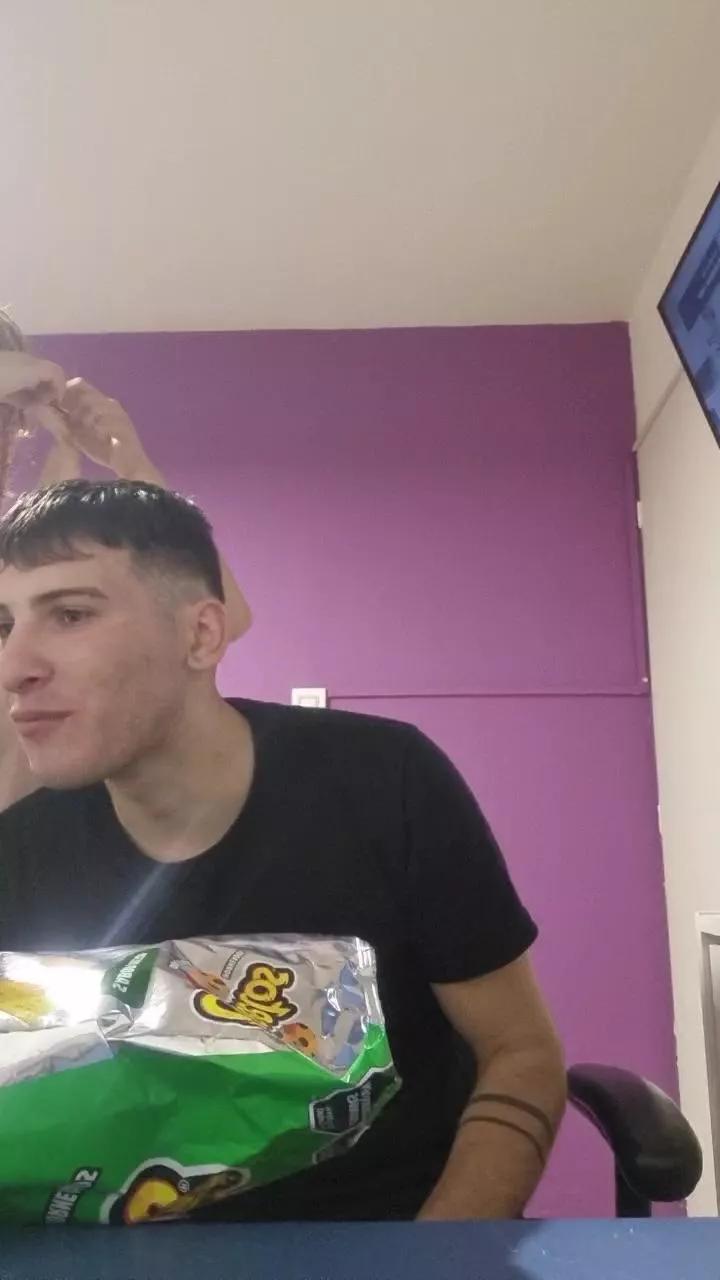 Lukasmaster1 on Cam4 