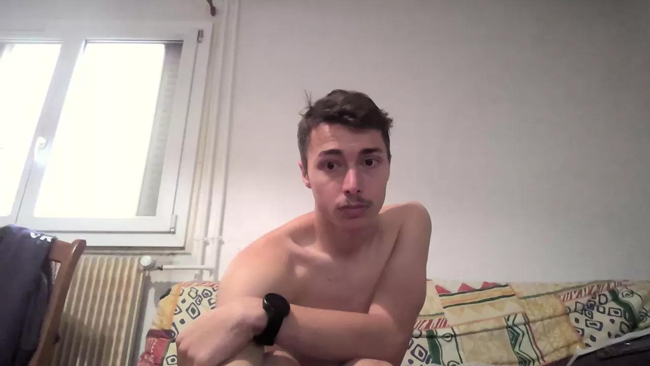lulucas38 on Cam4 