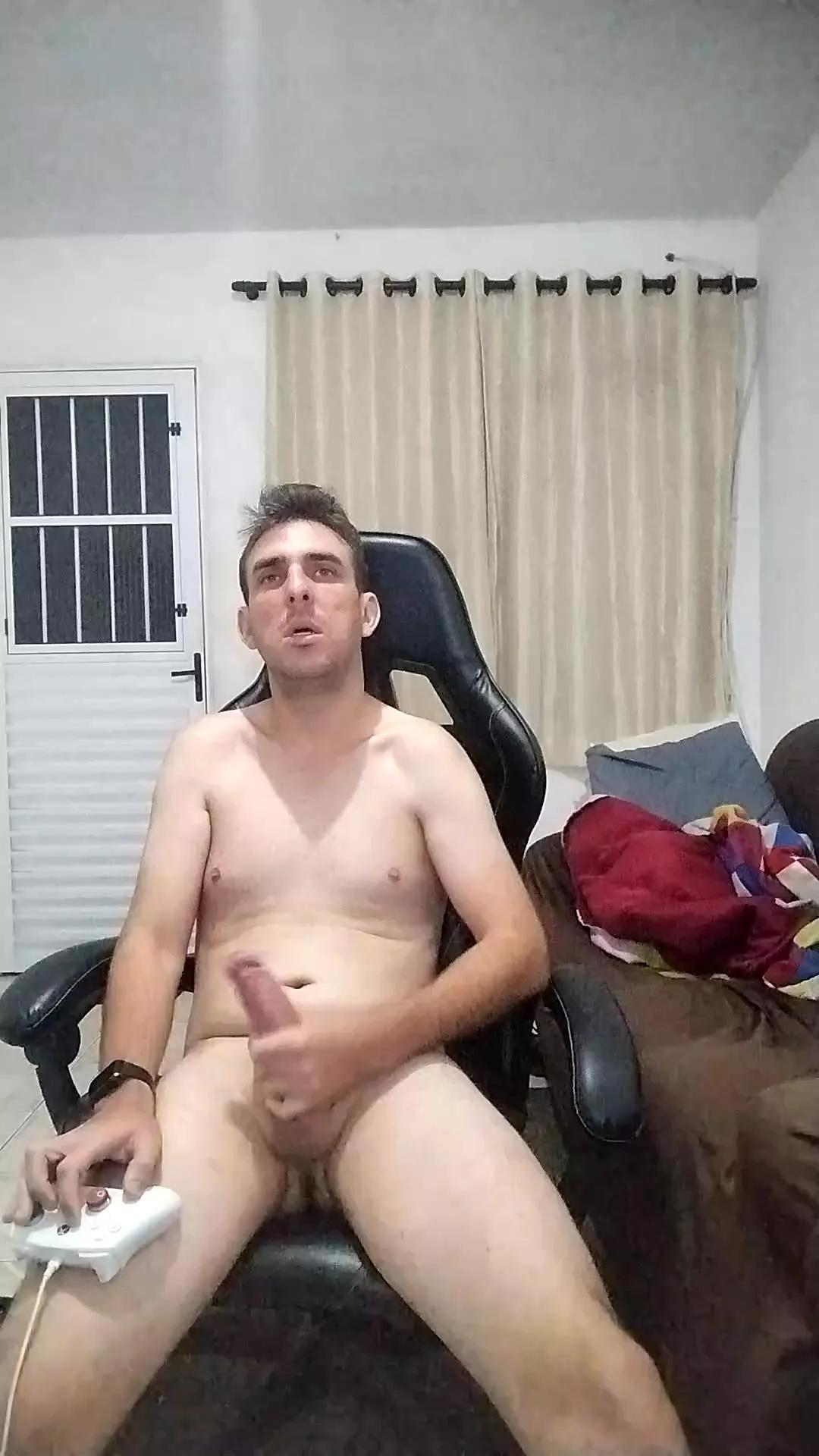 Machohetero7 on Cam4 