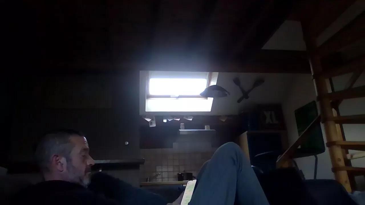 Magritte01 on Cam4 