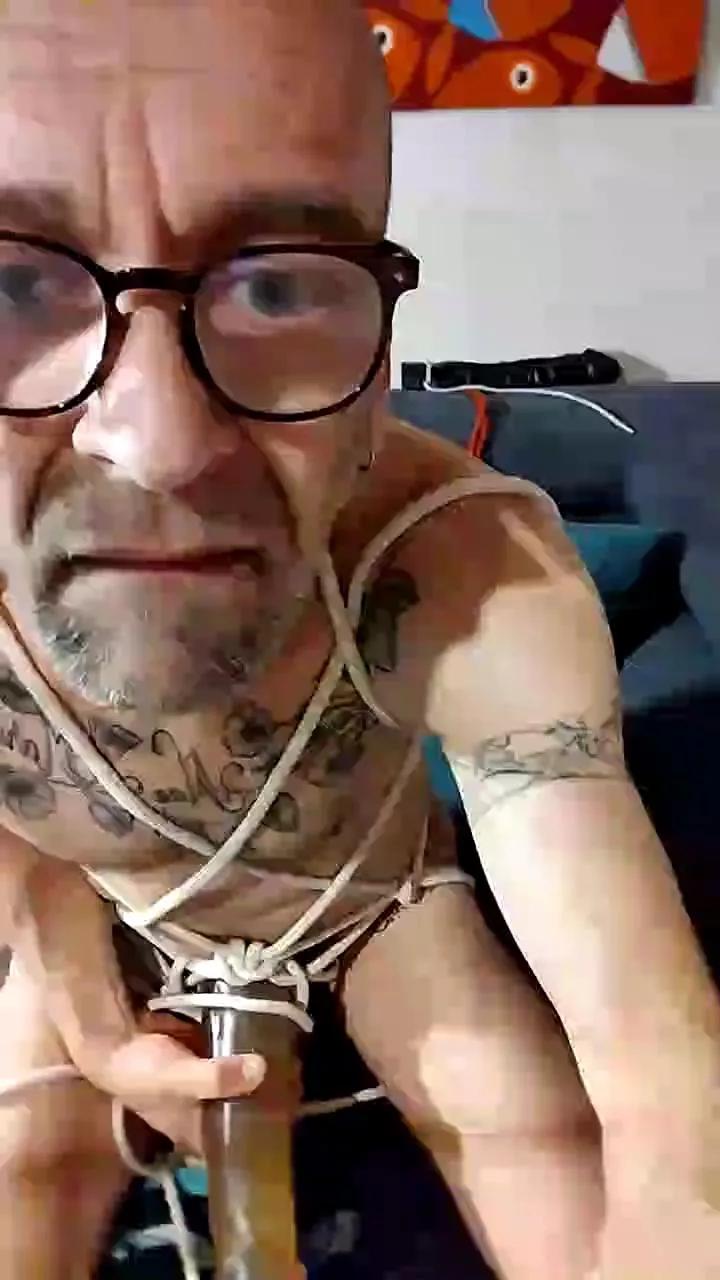 Marco24200 on Cam4 