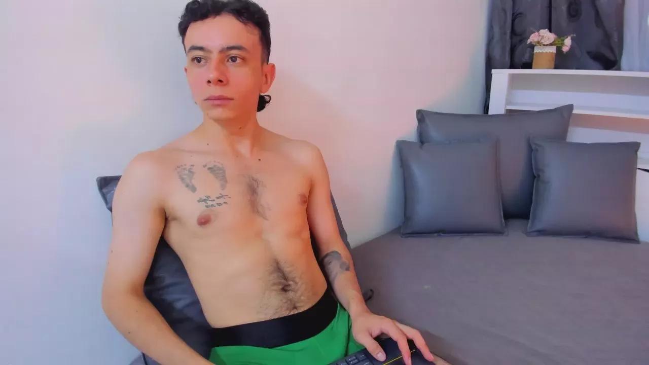Meghan_loghan on Cam4 