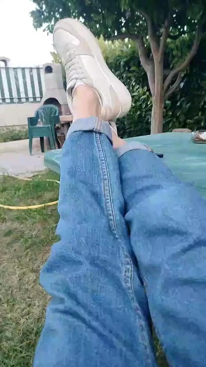 MissSKinny85 on Cam4 