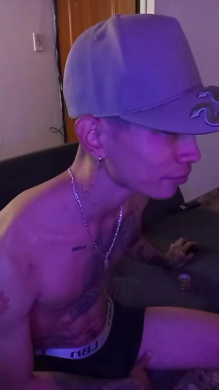 MonkeyD_66 on Cam4 