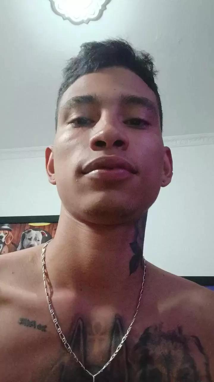 MonkeyD_66 on Cam4 