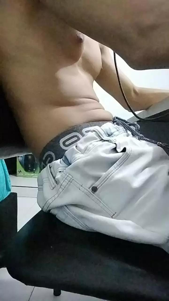 monscock_xxx on Cam4 