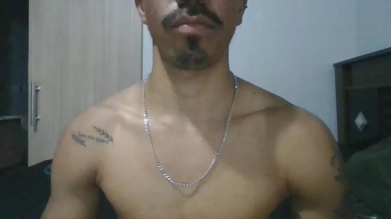 morenotatuado31 on Cam4 
