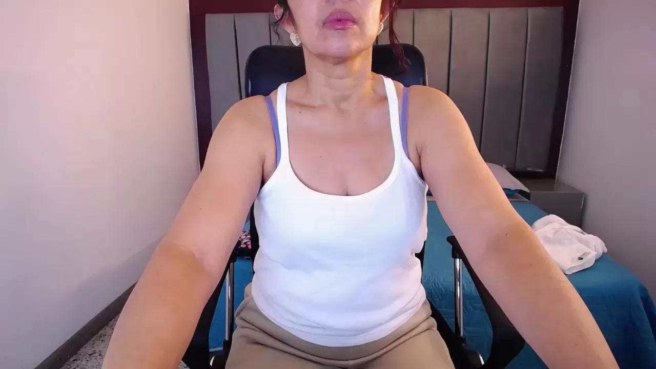 moxa_hot on Cam4 