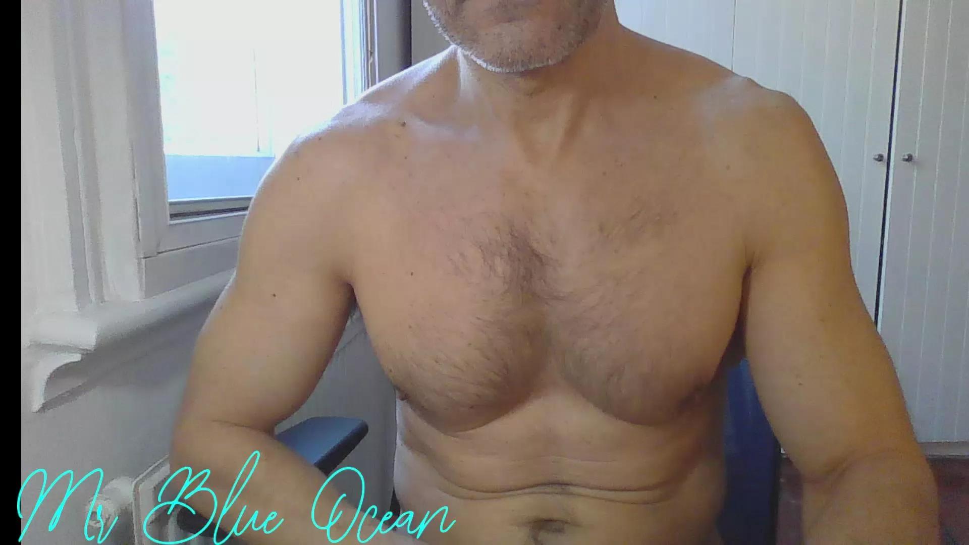 mrblueocean on Cam4 