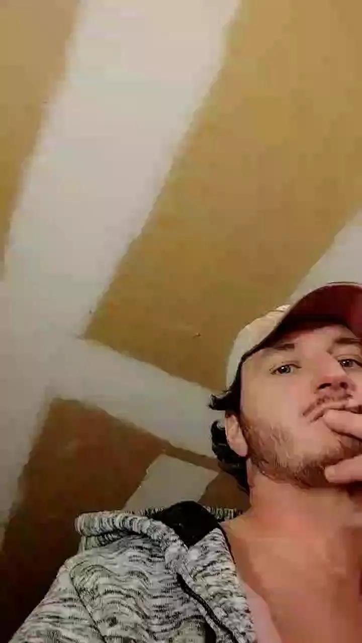 Muledick8822 on Cam4 