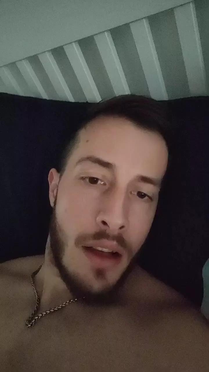 Musclexxl97 on Cam4 