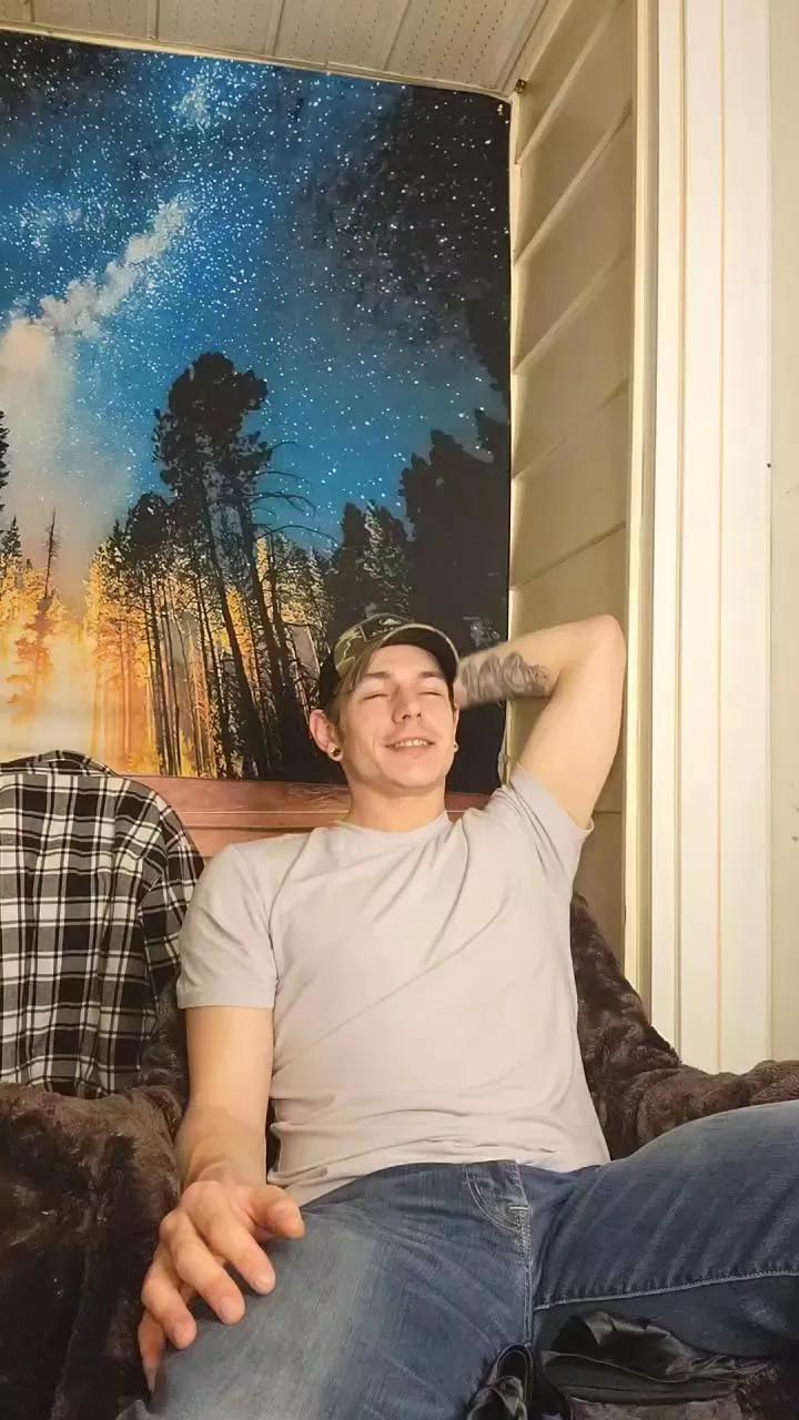 Naturesbest951 on Cam4 