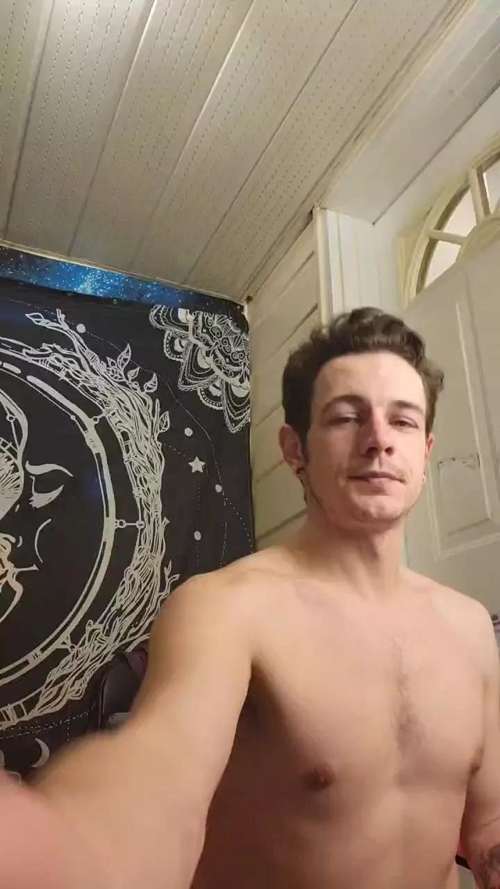 Naturesbest951 on Cam4 