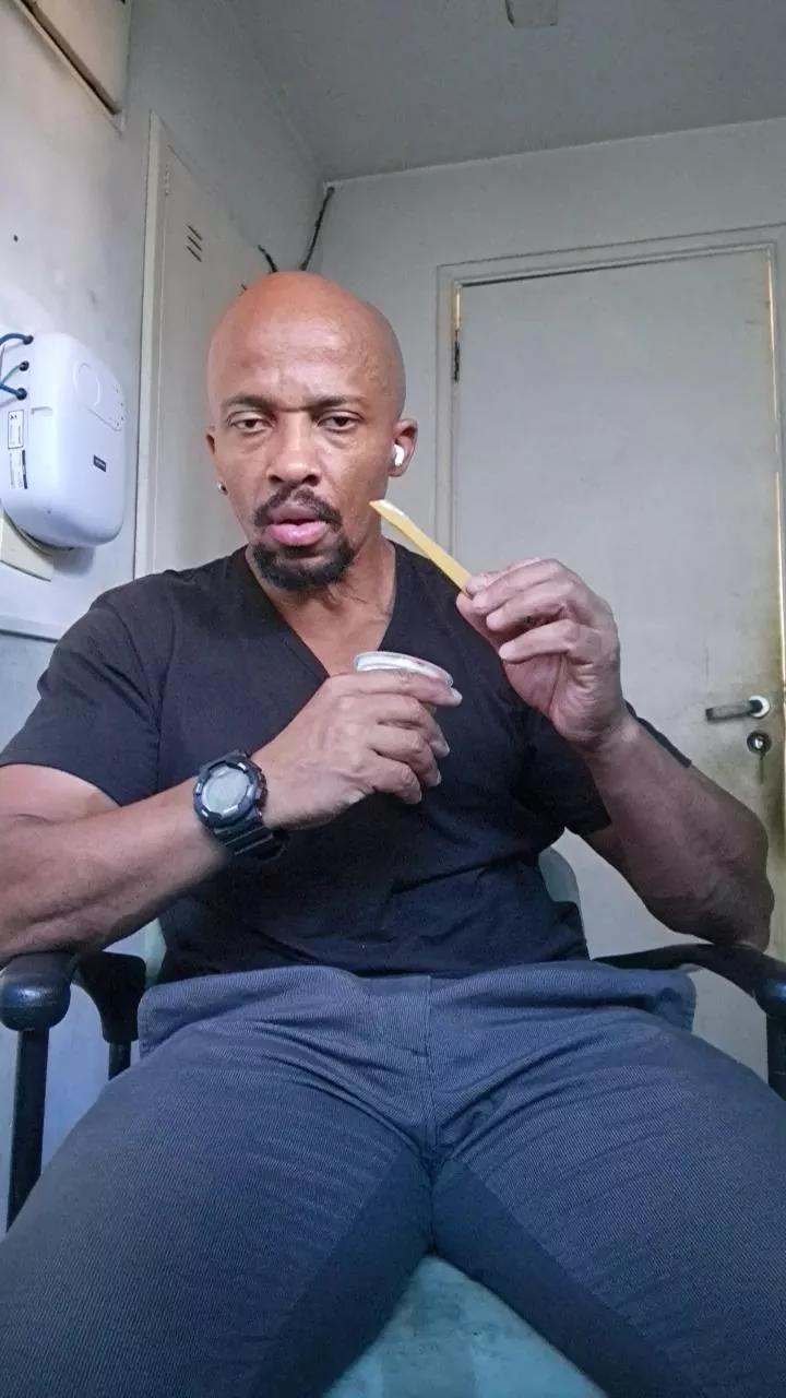 Negro1000sexy on Cam4 