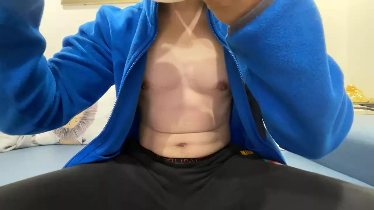 Nhands on Cam4 