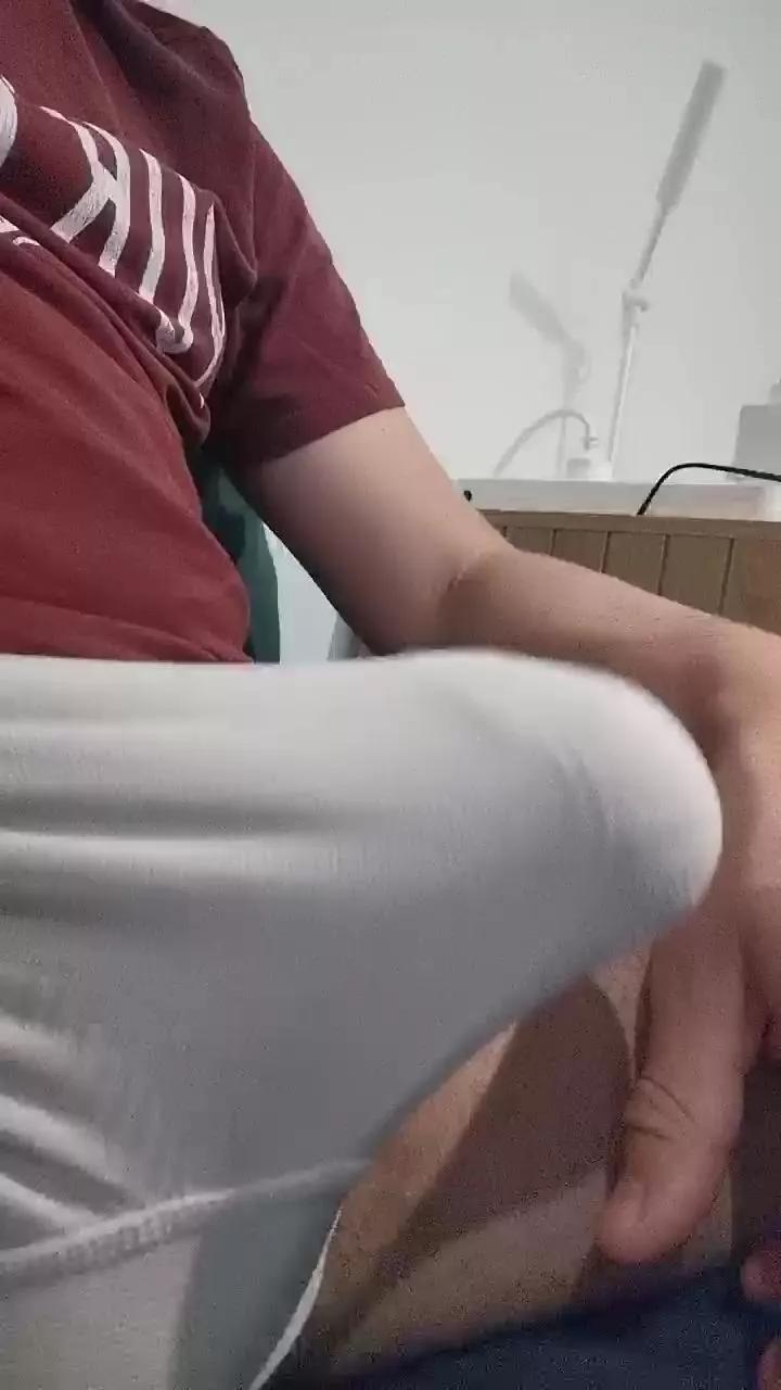 Novinho_2002 on Cam4 