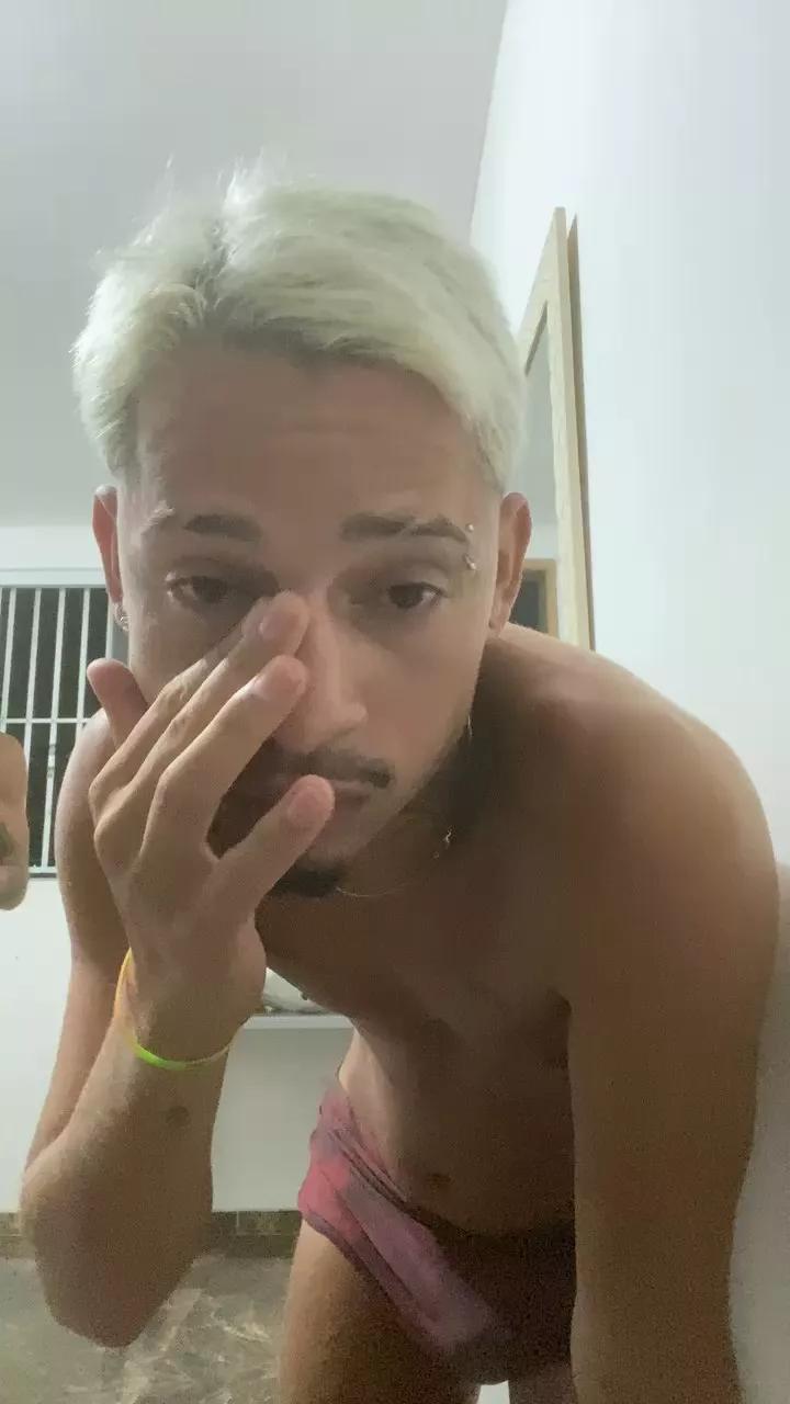 Novinho_do24 on Cam4 