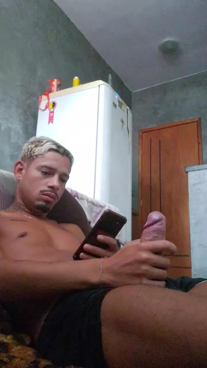 Novinho_do24 on Cam4 