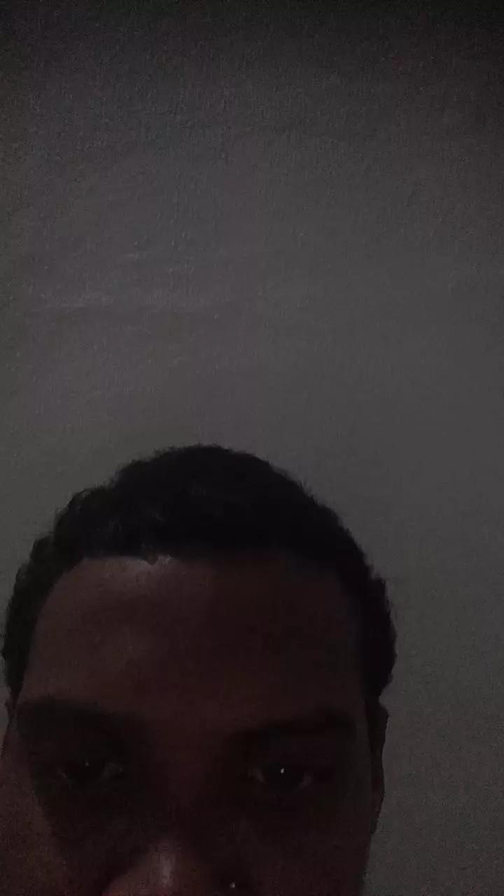 Novinhoode18 on Cam4 