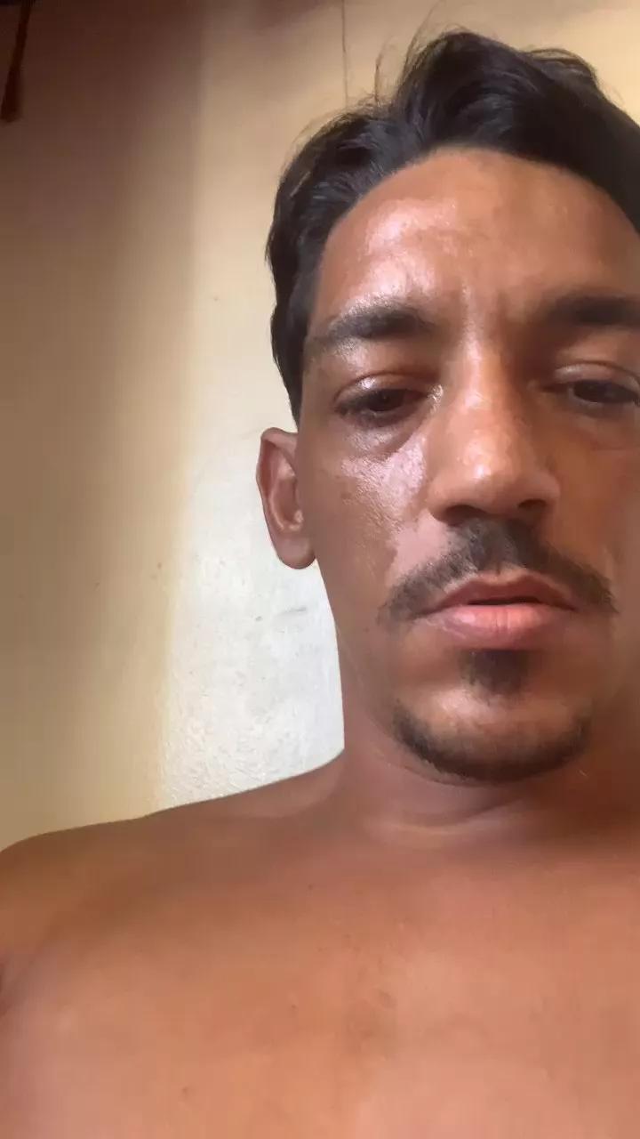 Novinhoprofano on Cam4 