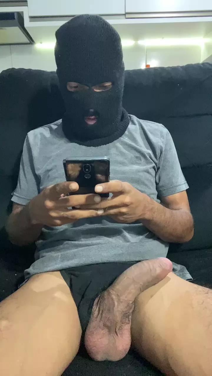 Ocomando on Cam4 