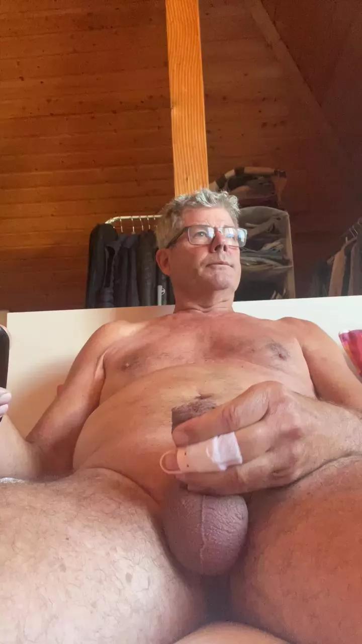 oldiehot1957 on Cam4 