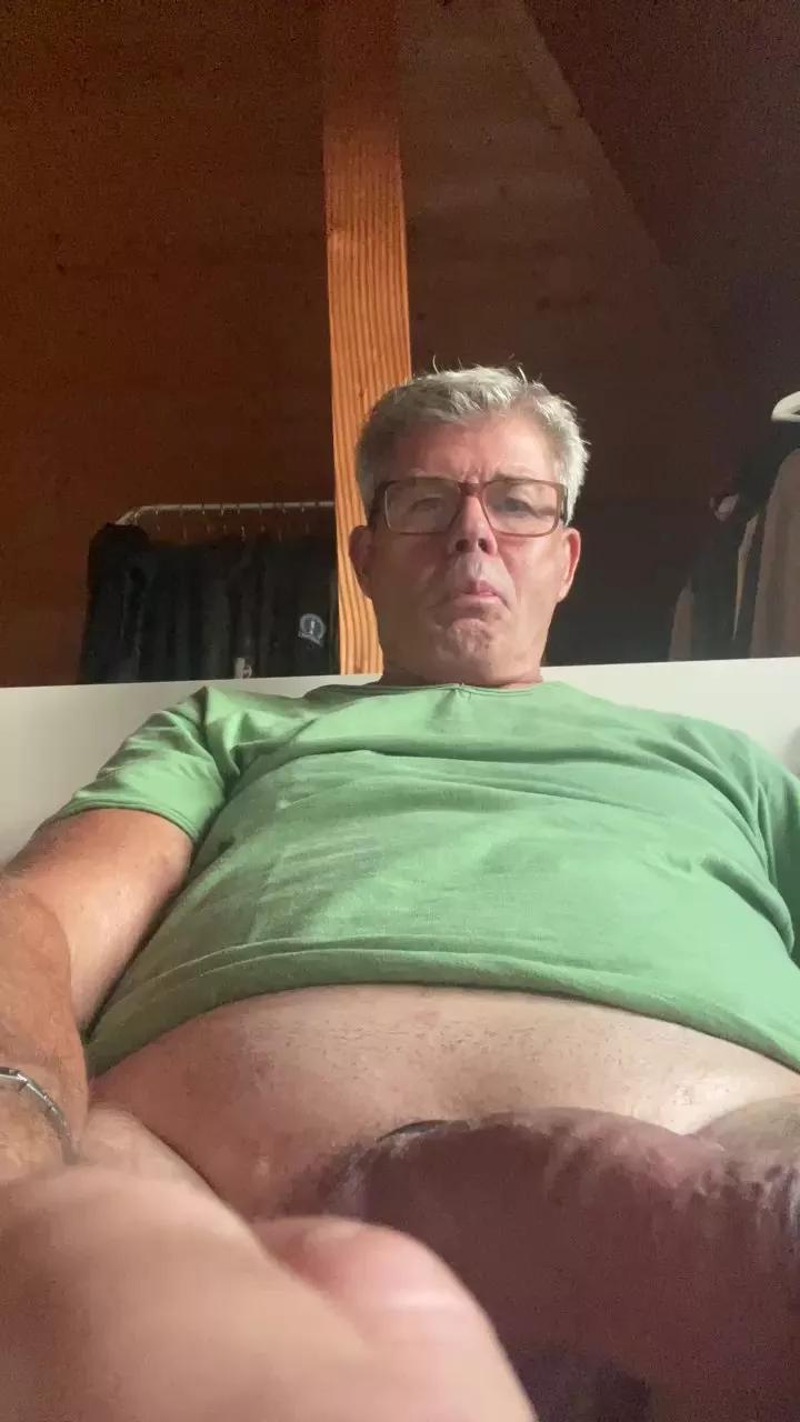 oldiehot1957 on Cam4 