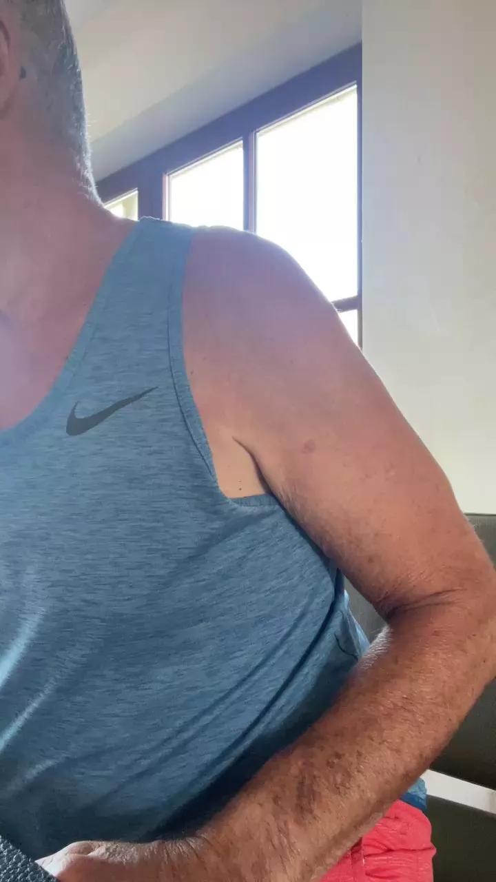 oldiehot1957 on Cam4 