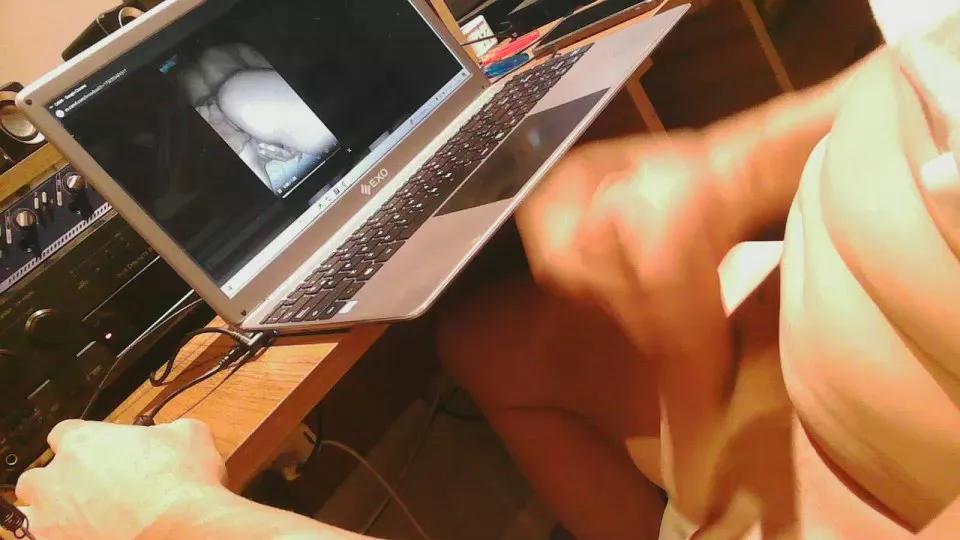 Pajero1976 on Cam4 