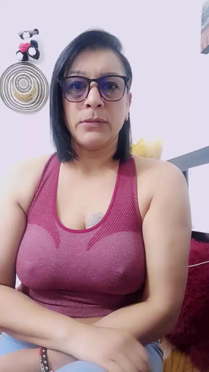 Pamela69_ on Cam4 