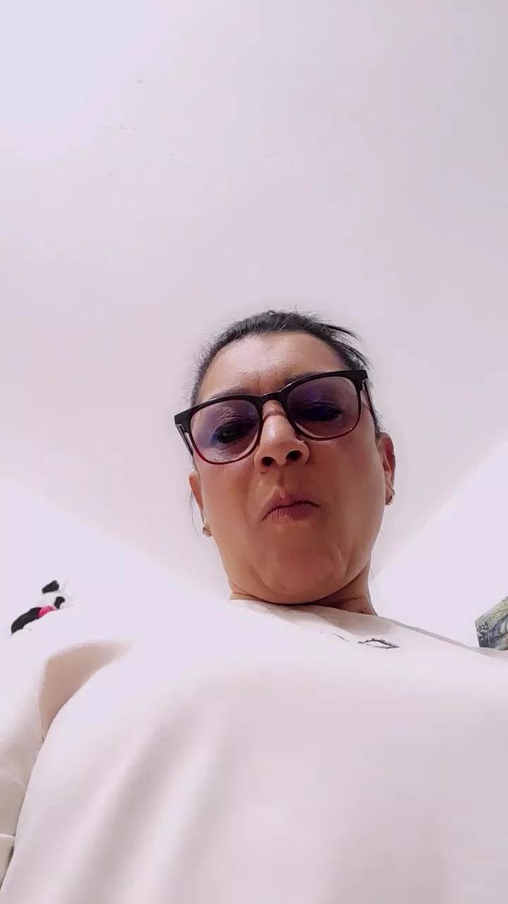 Pamela69_ on Cam4 