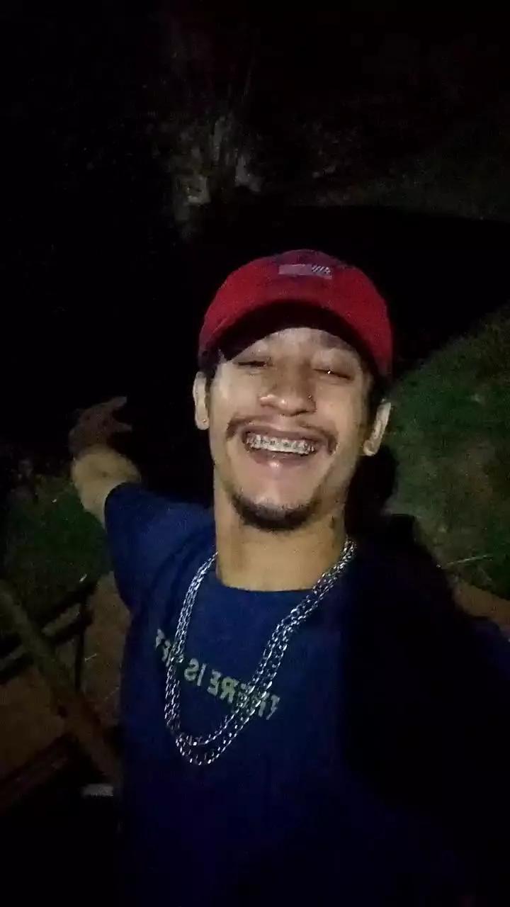 Paulophz00 on Cam4 