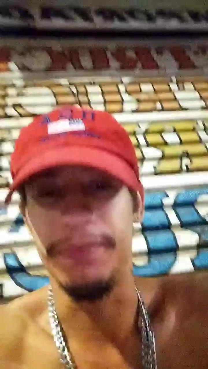 Paulophz00 on Cam4 